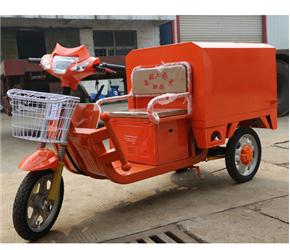 鄭州平板頭600L鐵皮箱垃圾清運(yùn)車